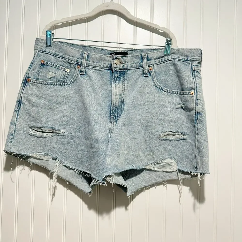 GAP Stride Denim Shorts Lightwash Distressed Size 16